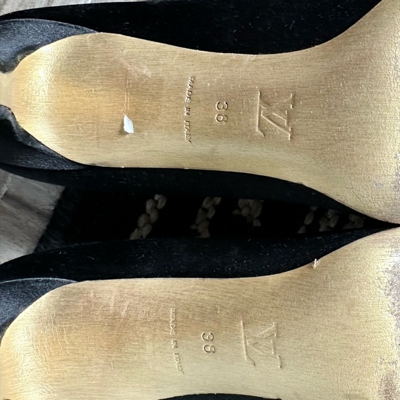 Vintage LV shoes - Picture 9 of 12